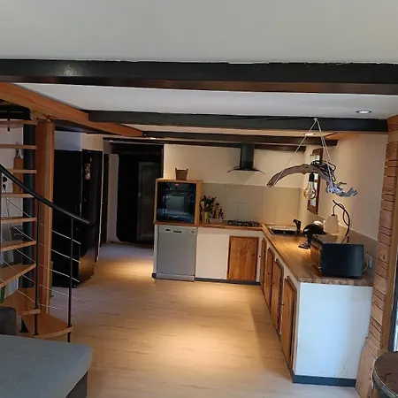 La Vieille Ecole - Maison 4 A 6 Personnes